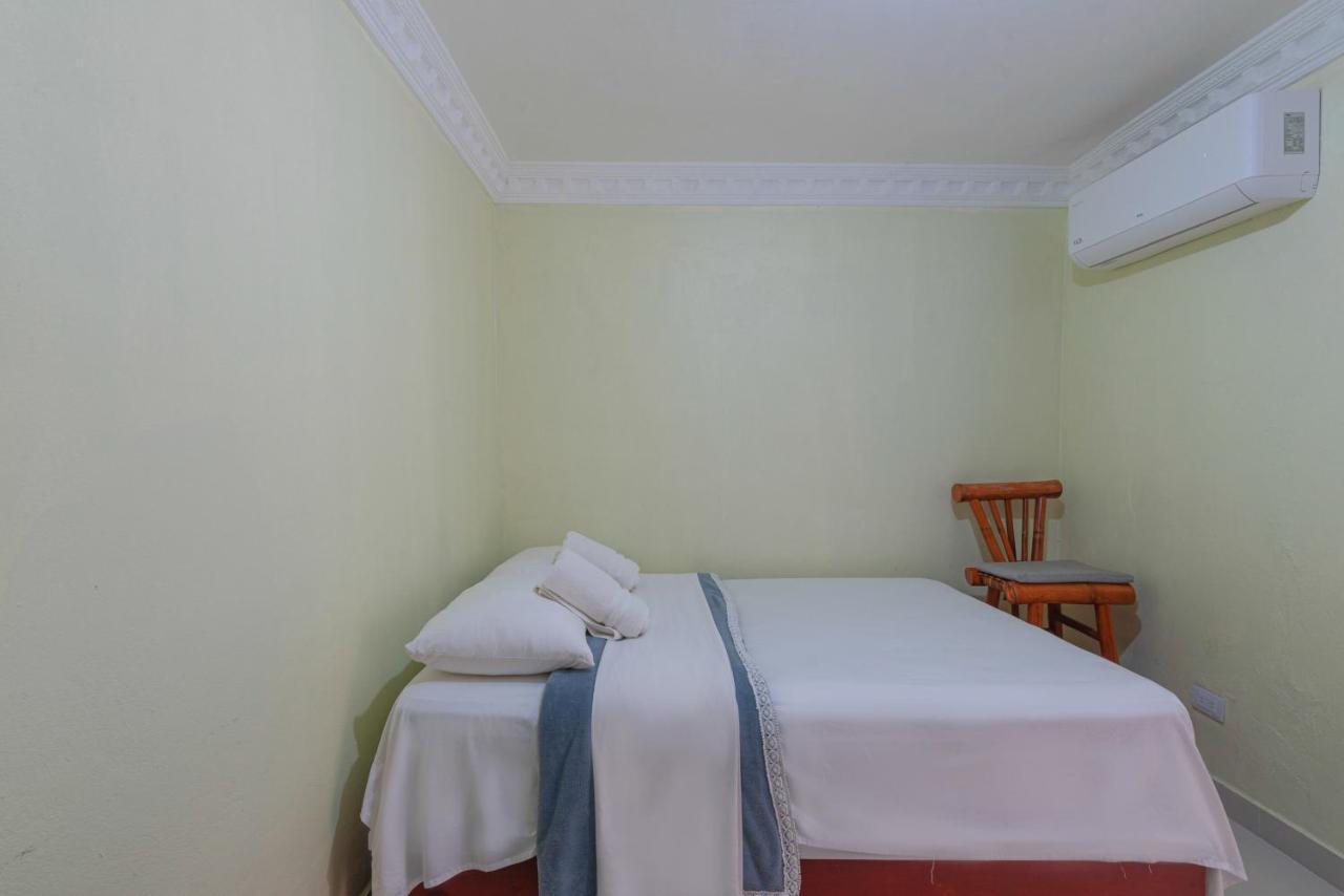 Bnb Tropical Island Aparthotel - Corales Del Sur - Santo Domingo Este Dış mekan fotoğraf