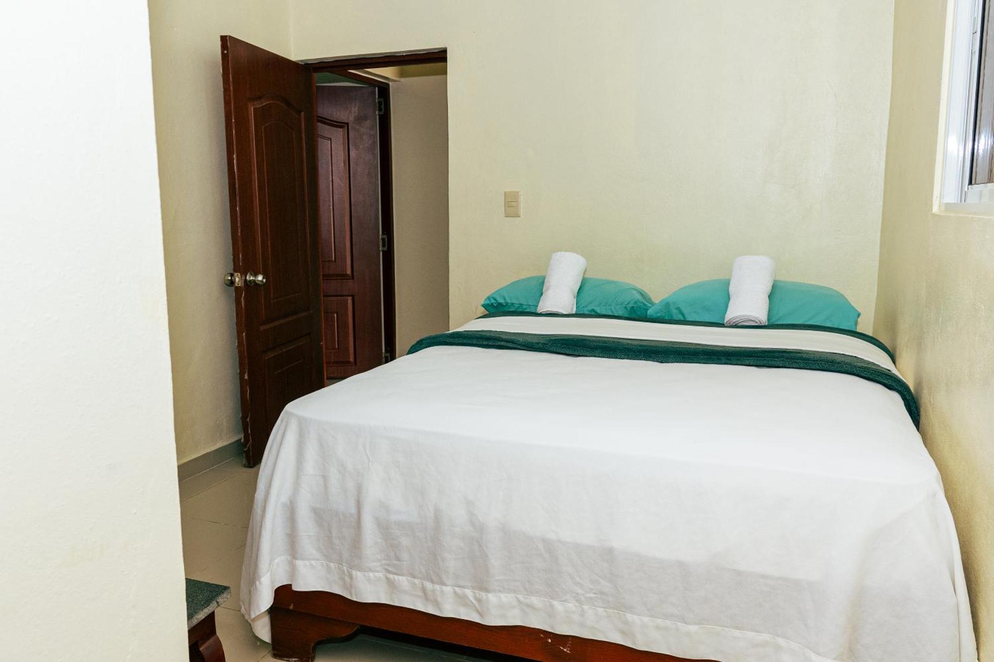 Bnb Tropical Island Aparthotel - Corales Del Sur - Santo Domingo Este Dış mekan fotoğraf